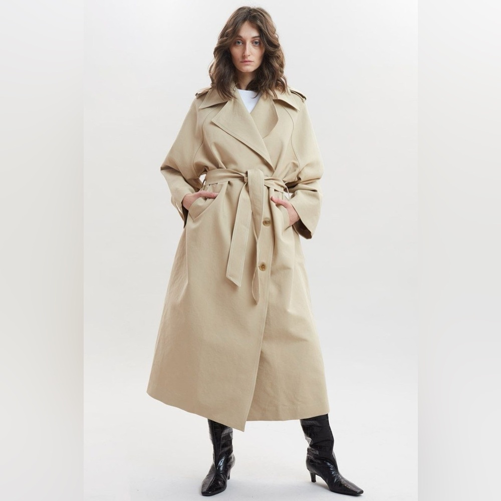 The Frankie Shop Smocked Oversized Trench Coat - Warm Sand Beige